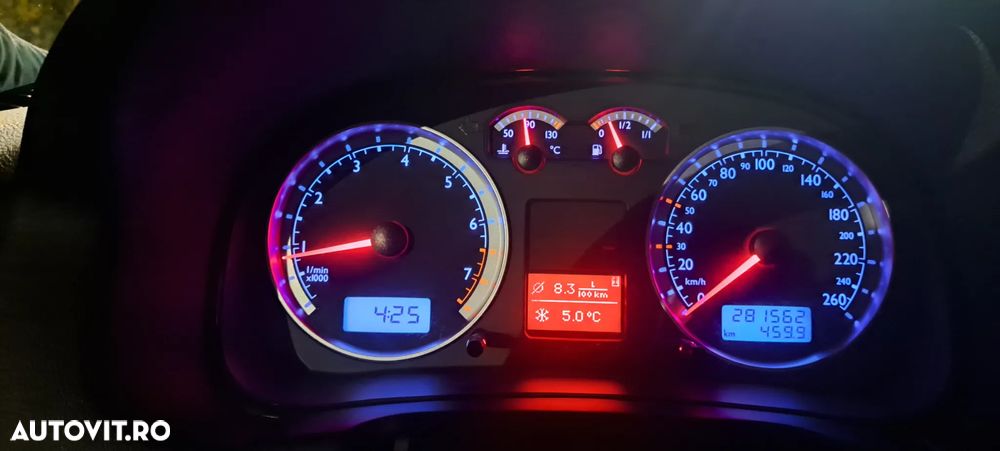 Volkswagen Bora 1.6 Highline - 4