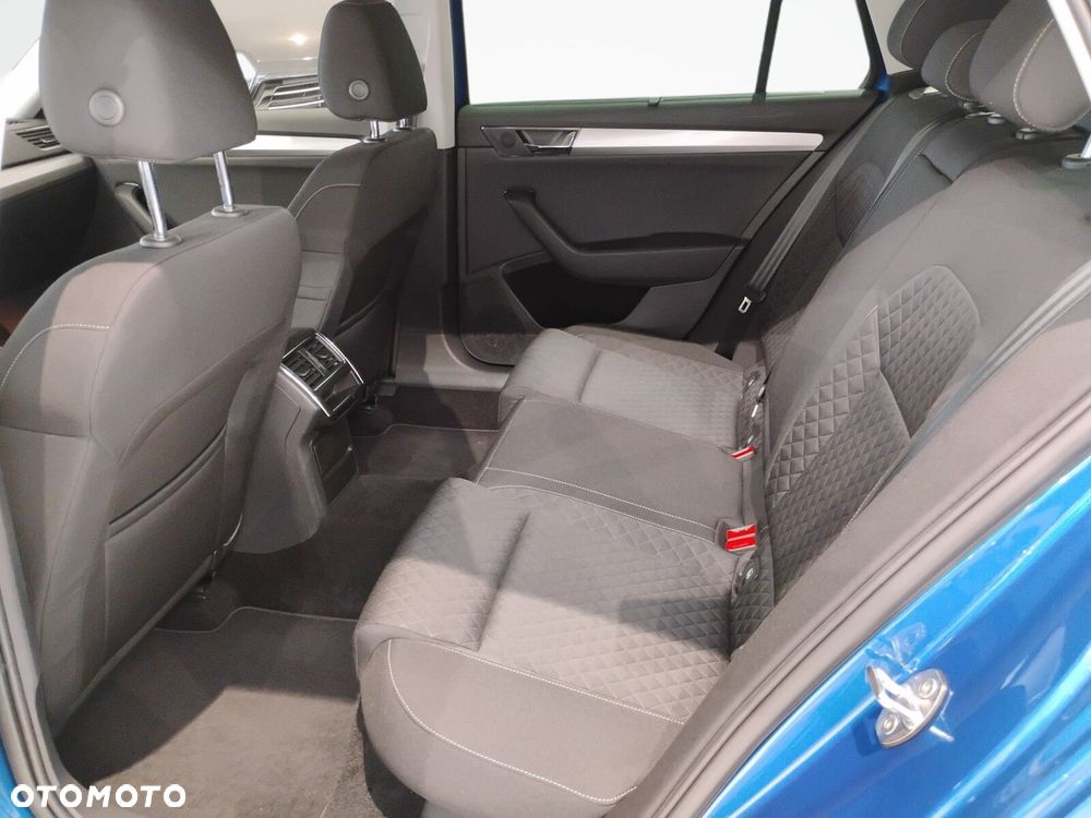 Skoda Superb 2.0 TDI SCR 4x4 Ambition DSG - 13