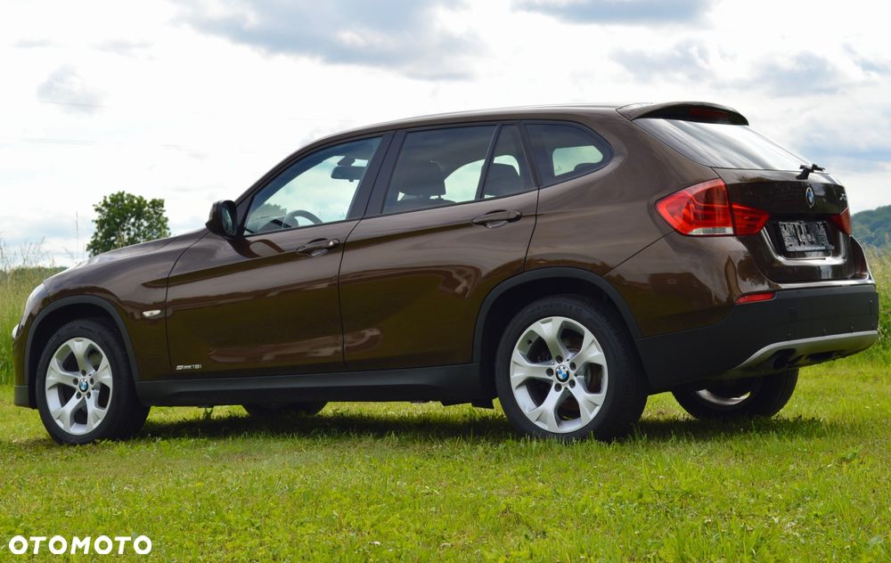 BMW X1 sDrive18i - 12
