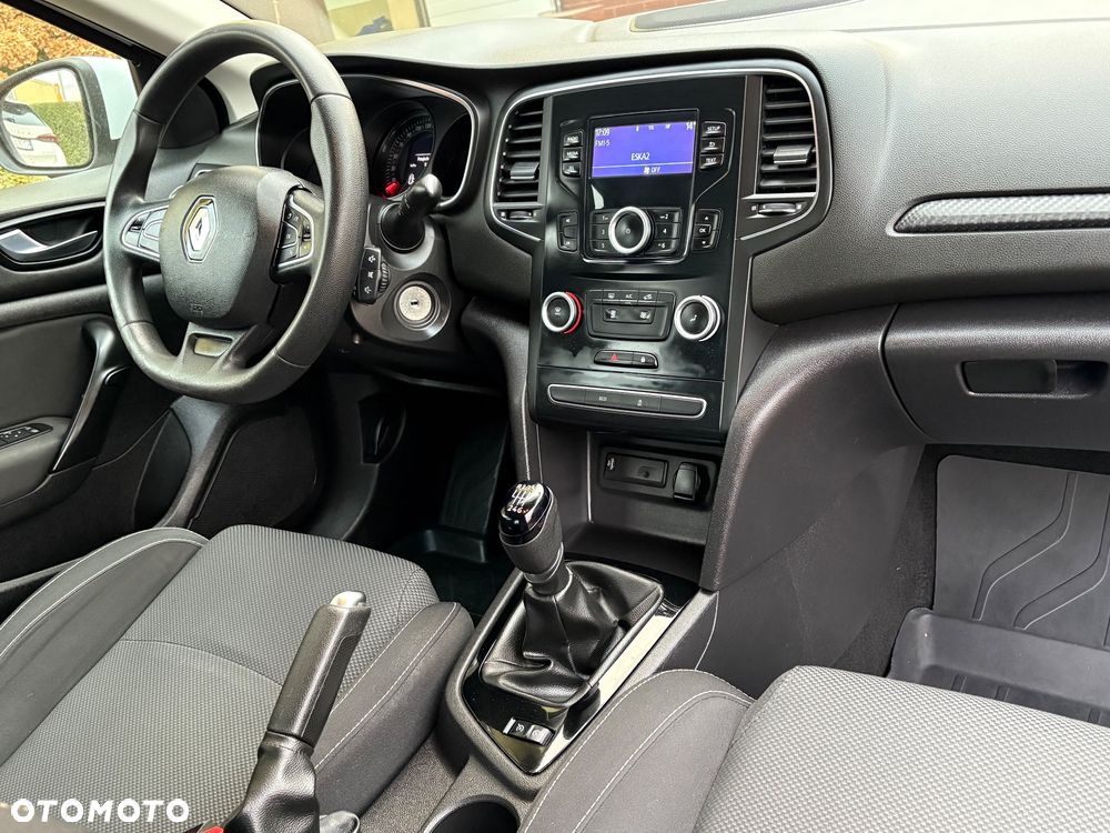 Renault Megane 1.3 TCe FAP Life - 9