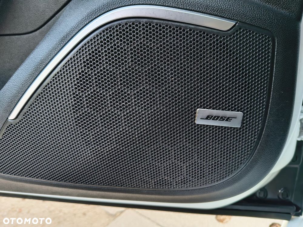 Renault Megane ENERGY dCi 130 BOSE EDITION - 16