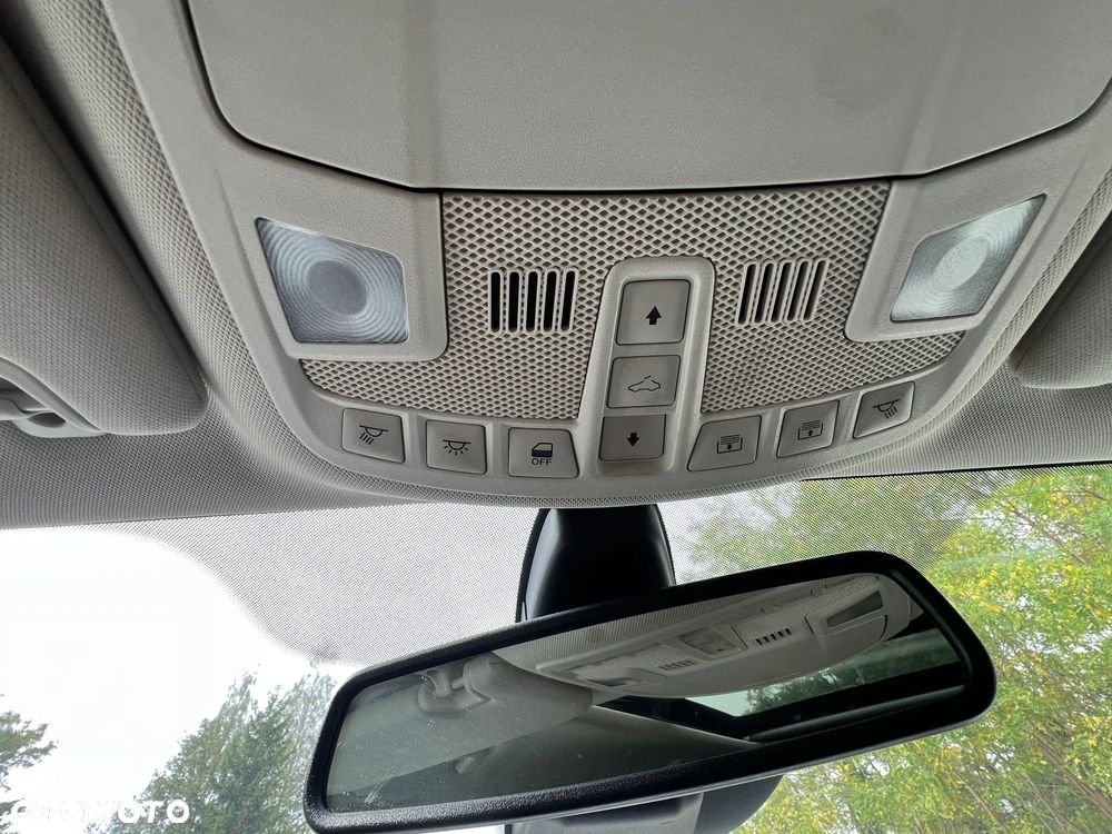 Ford Mondeo 2.0 TDCi Titanium PowerShift - 28