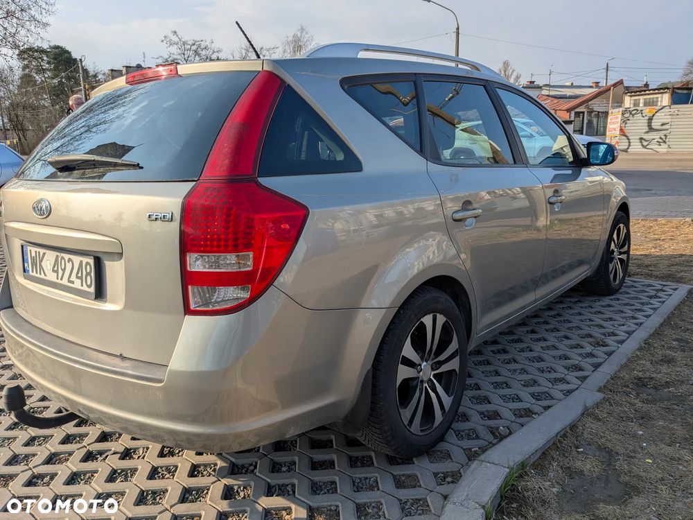 Kia Ceed 1.6 Crdi Comfort + - 4