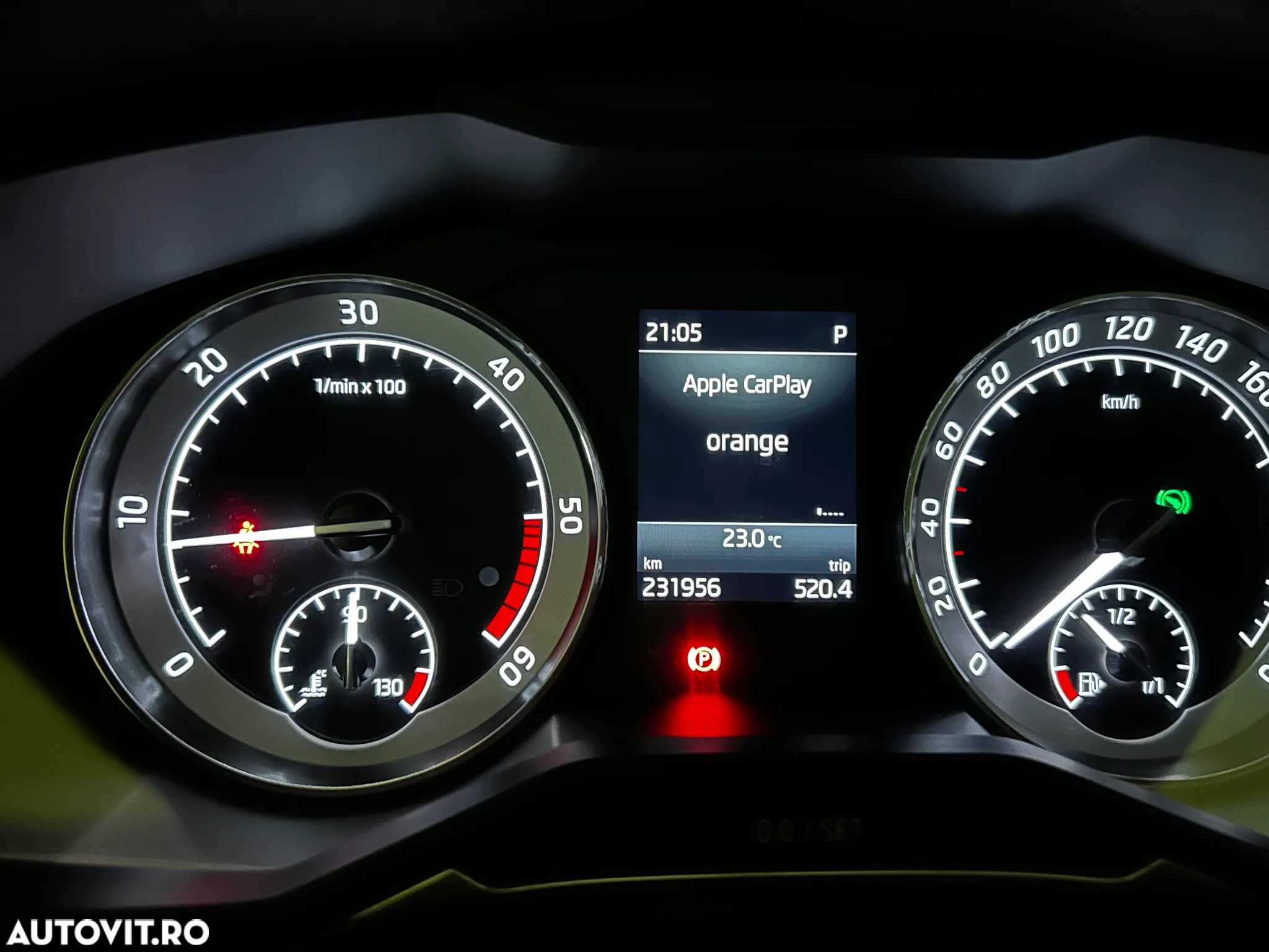 Skoda Superb Combi 2.0 TDI DSG Ambition - 12