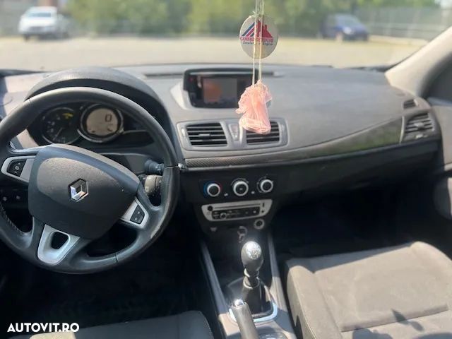 Renault Megane 1.5 dCi Dynamique - 8
