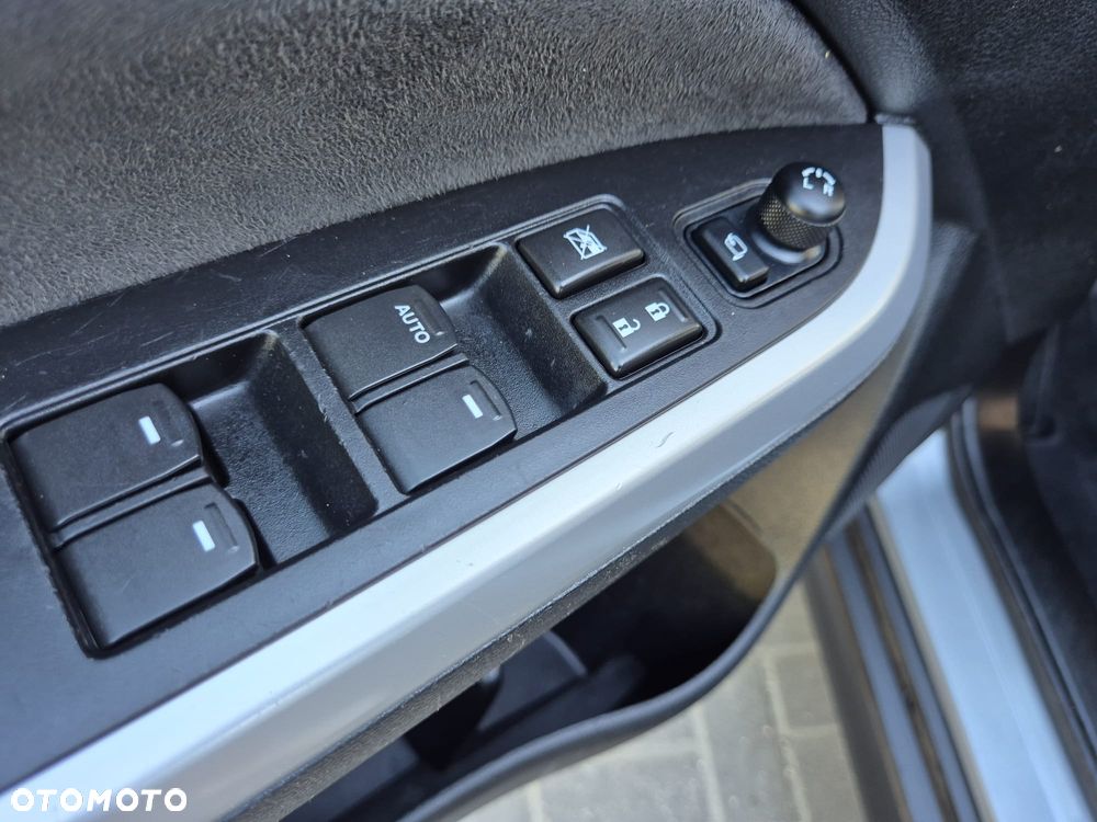 Suzuki Vitara 1.6 DDiS (4x2) Comfort+ - 35