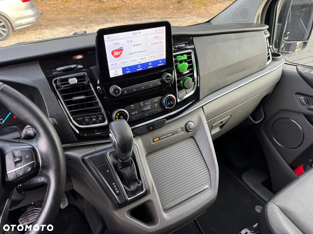 Ford Tourneo Custom - 10