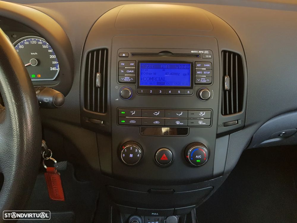 Hyundai i30 CW 1.4 CVVT Blue Comfort - 44