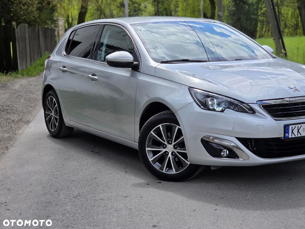 Peugeot 308 1.2 PureTech GPF Allure S&S - 24