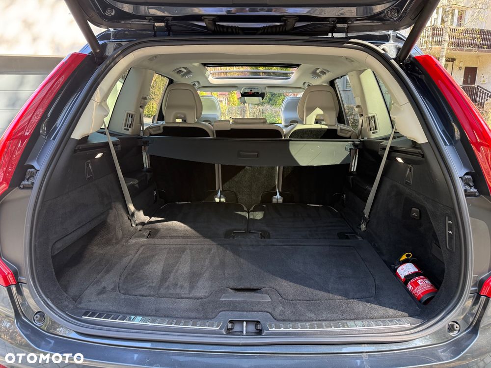Volvo XC 90 D5 AWD Inscription 7os - 9