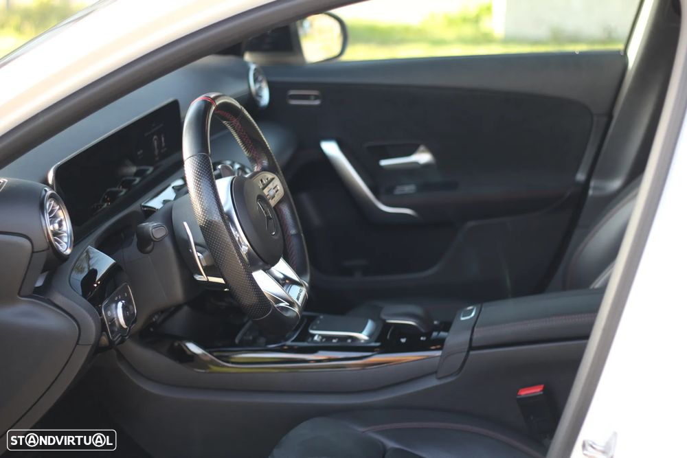 Mercedes-Benz A 35 AMG 4Matic Speedshift DCT 7G - 14