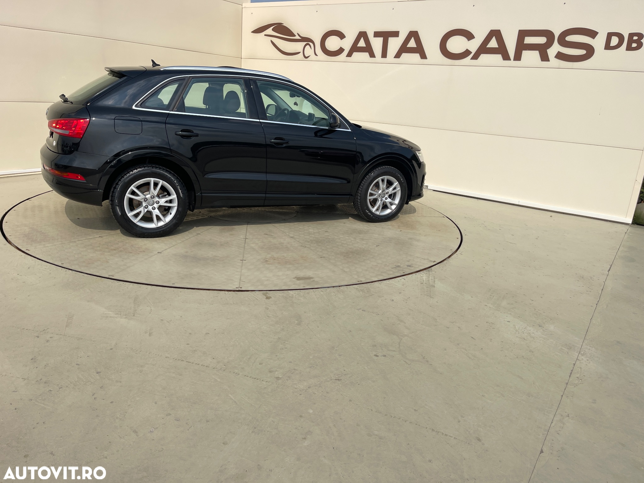 Audi Q3 2.0 35 TDI S tronic - 16