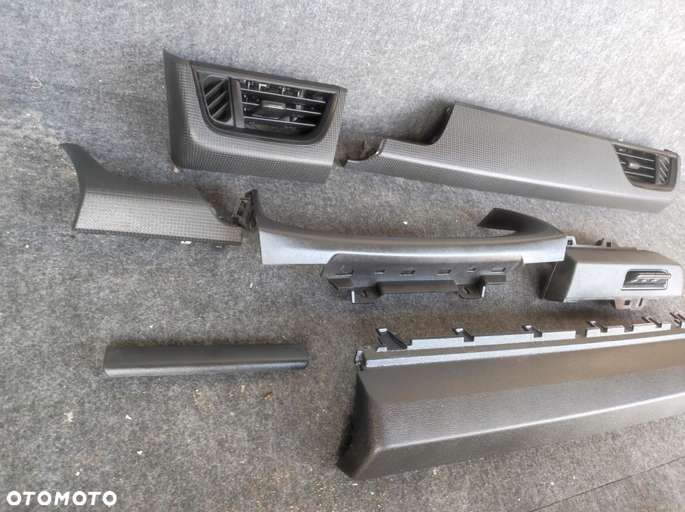 listwa dekor kratka nawiewu deski konsoli renault kangoo iv 4 - 3