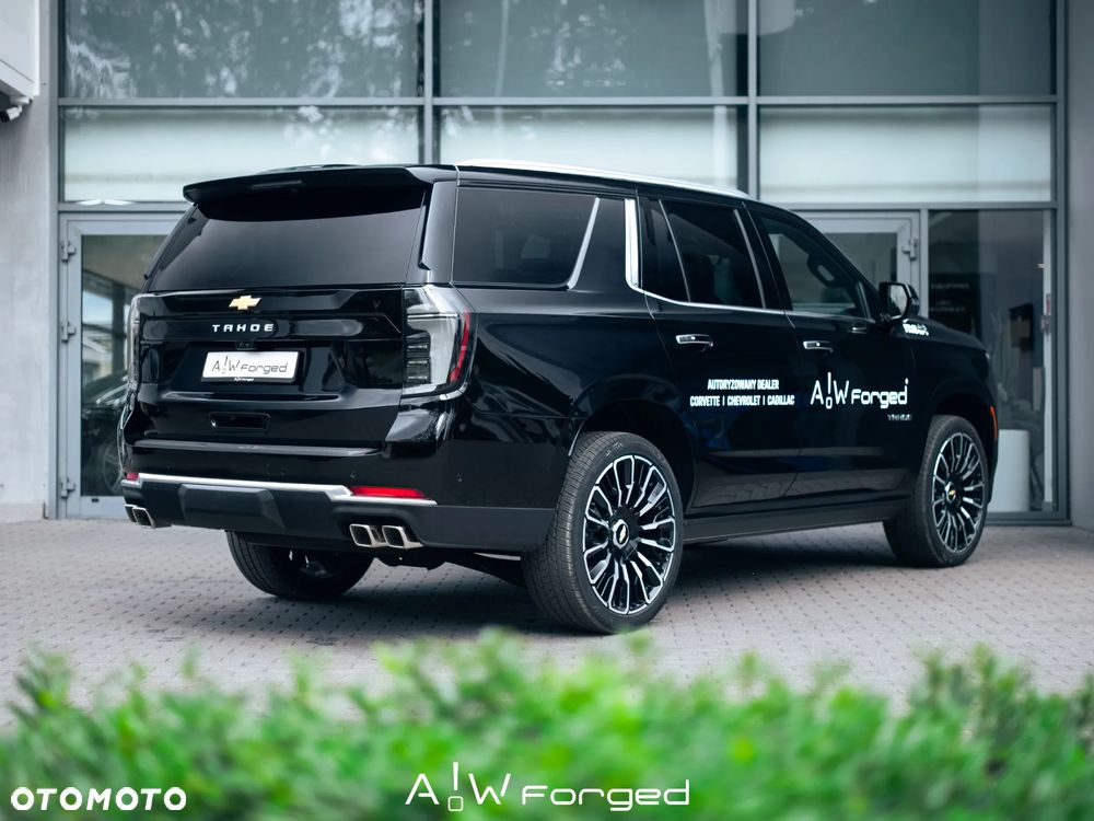 Chevrolet Tahoe - 8