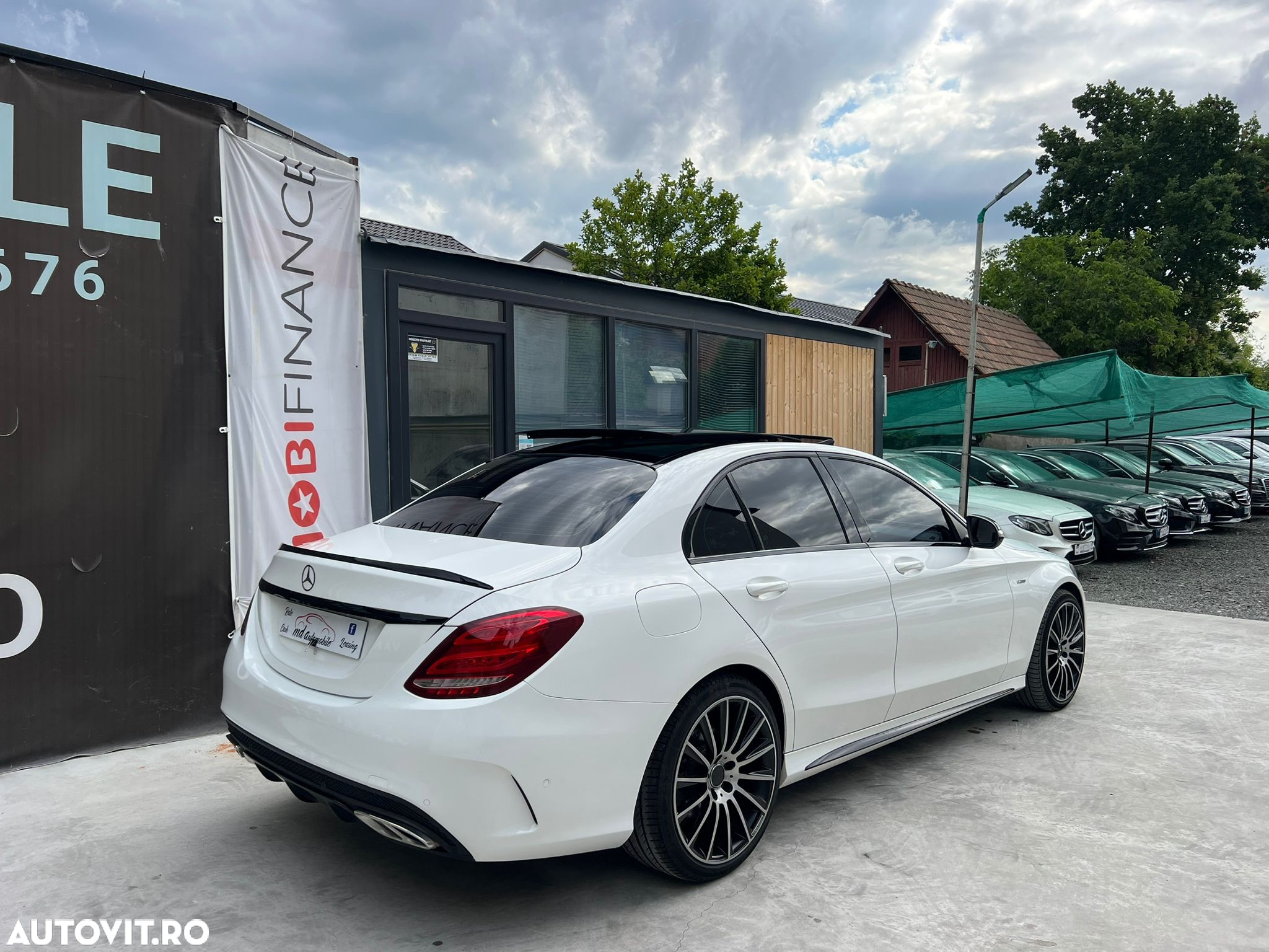 Mercedes-Benz C - 23