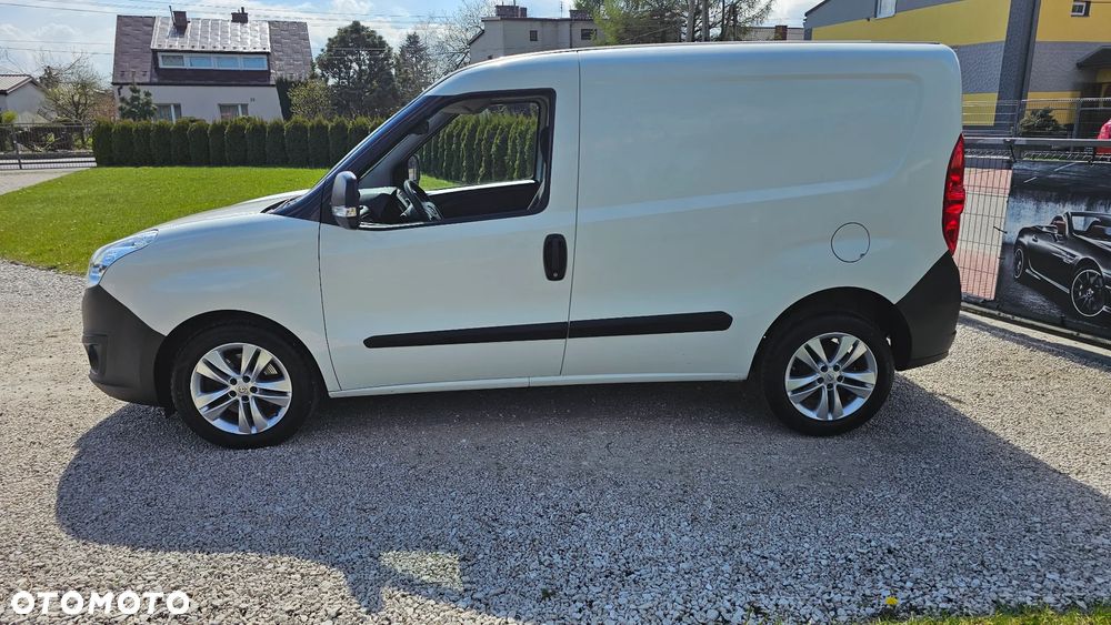 Opel Combo - 18