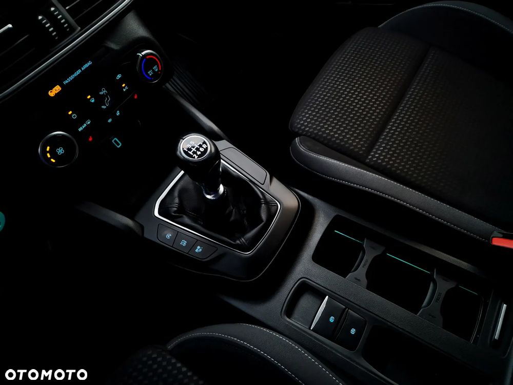 Ford Focus SW 1.0 EcoBoost Titanium - 13