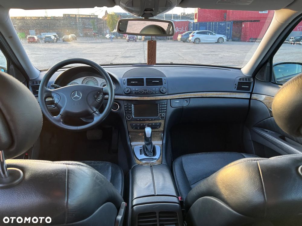 Mercedes-Benz Klasa E 320 CDI T Avantgarde - 11