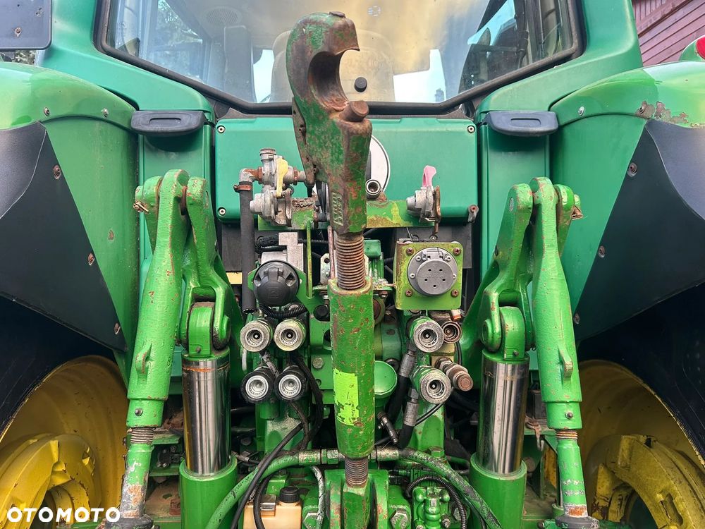 John Deere 6820 - 17