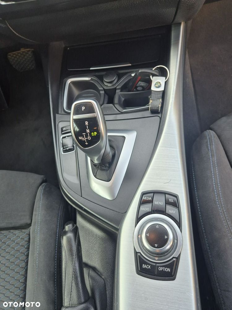 BMW Seria 1 - 15