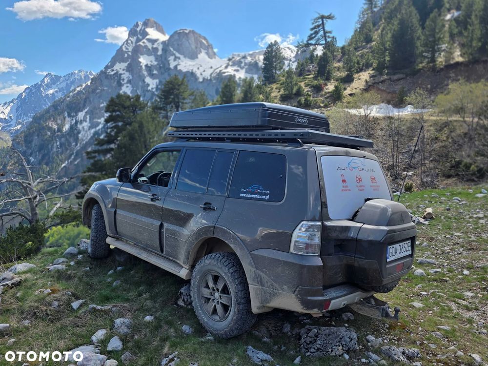 Mitsubishi Pajero 3.2 DI-D Automatik Diamant Edition - 2