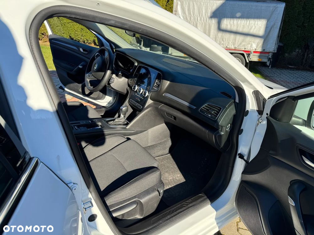 Renault Megane ver-grandtour-e--tech-plug--in-hybrid-160-e--tech-engineered - 12