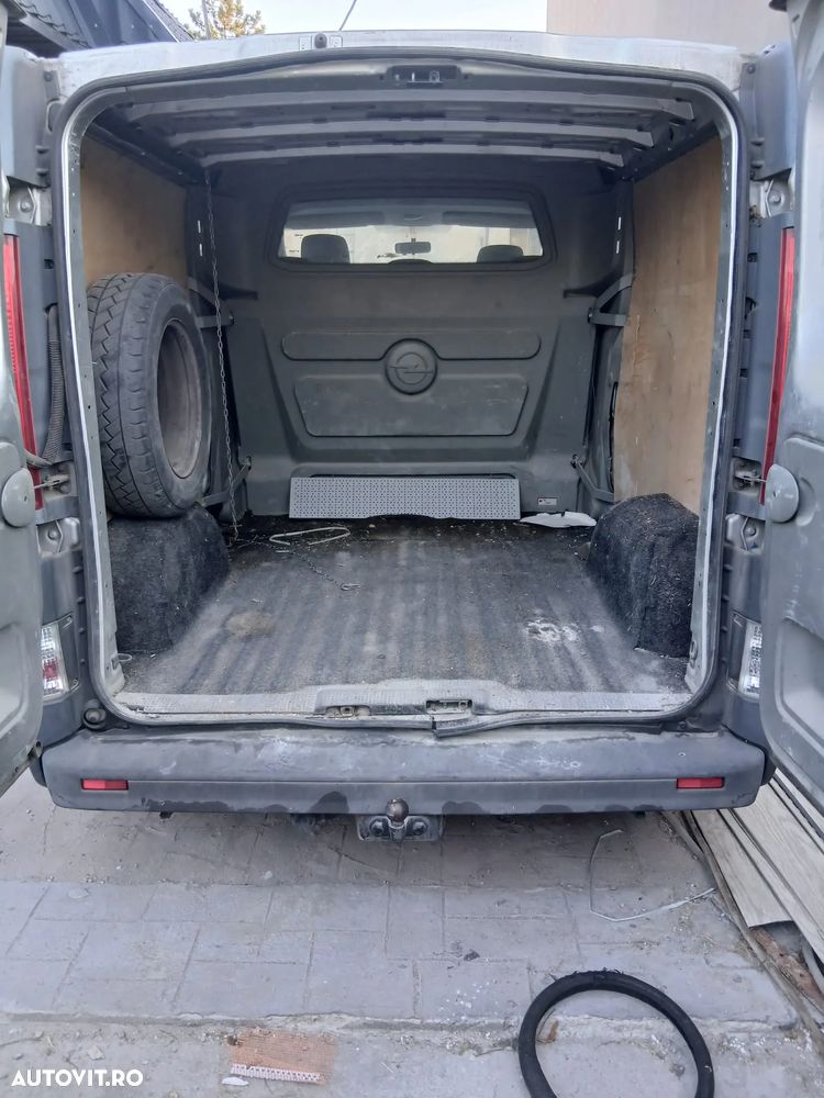 Opel Vivaro - 3