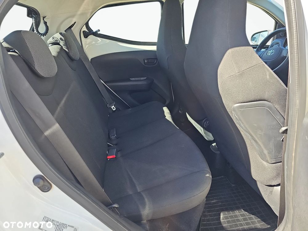 Toyota Aygo - 12
