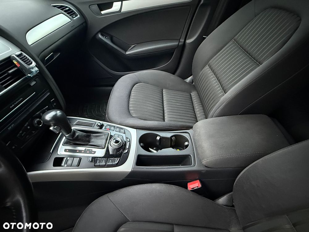Audi A4 Avant 2.0 TDI Multitronic - 27