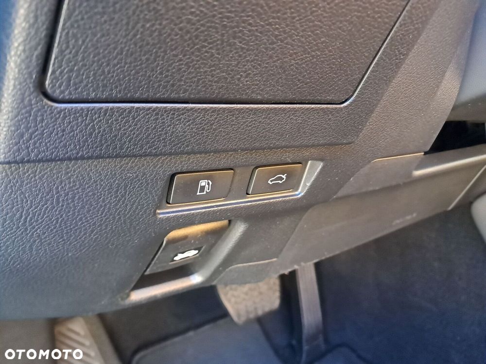 Lexus ES 300h Business Edition - 25