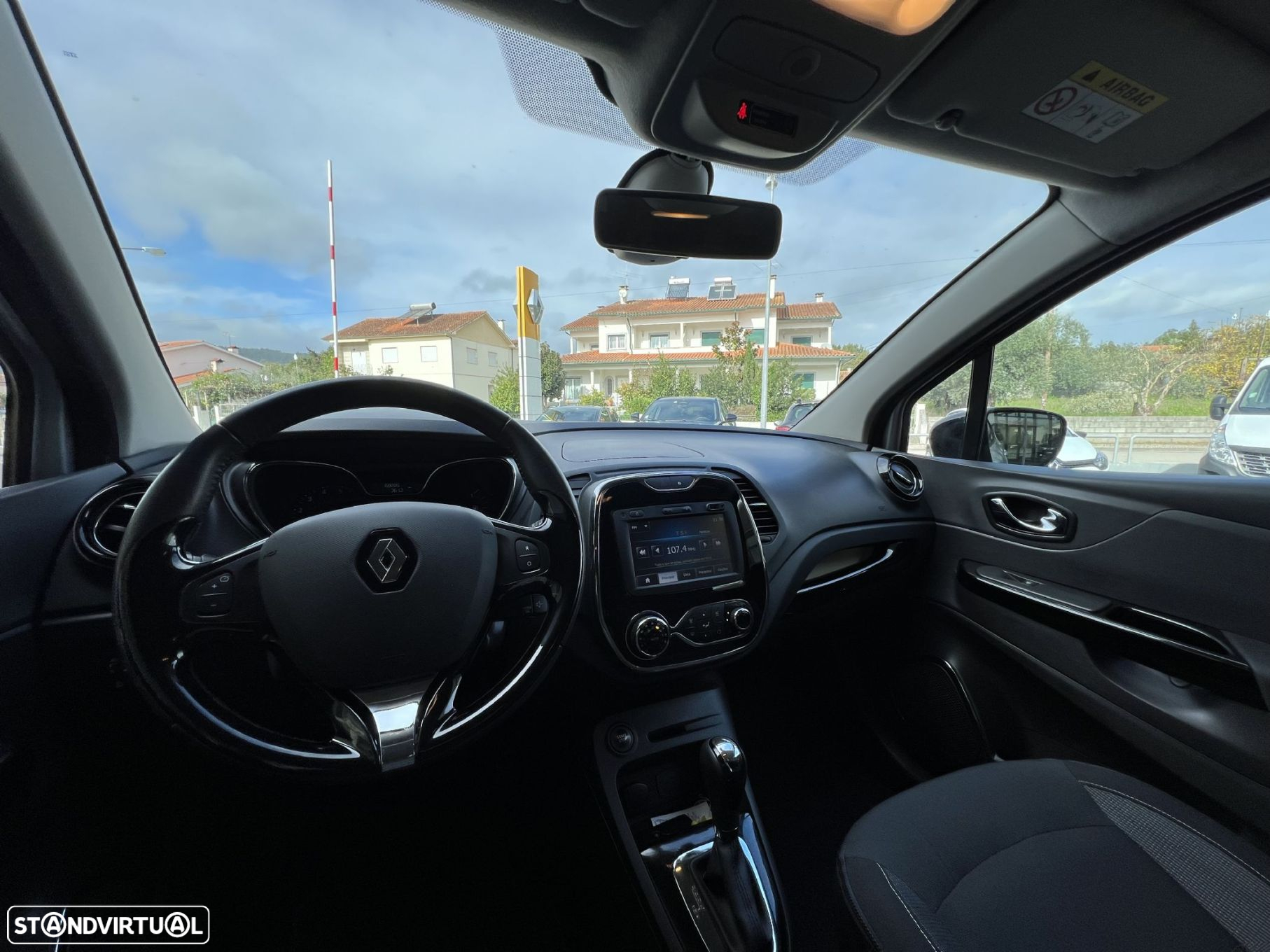 Renault Captur 1.5 dCi Exclusive EDC - 8