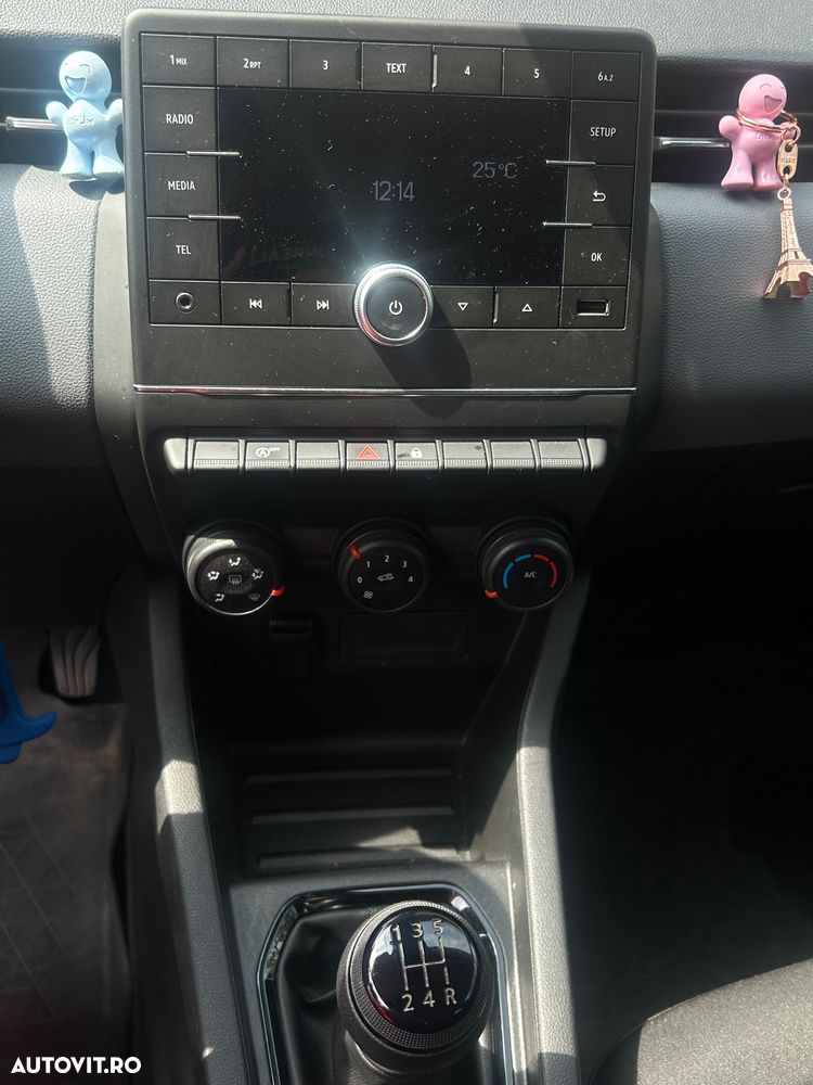 Renault Clio - 7