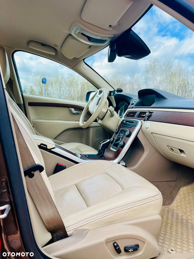 Volvo XC 70 D5 AWD Dynamic Summum - 3