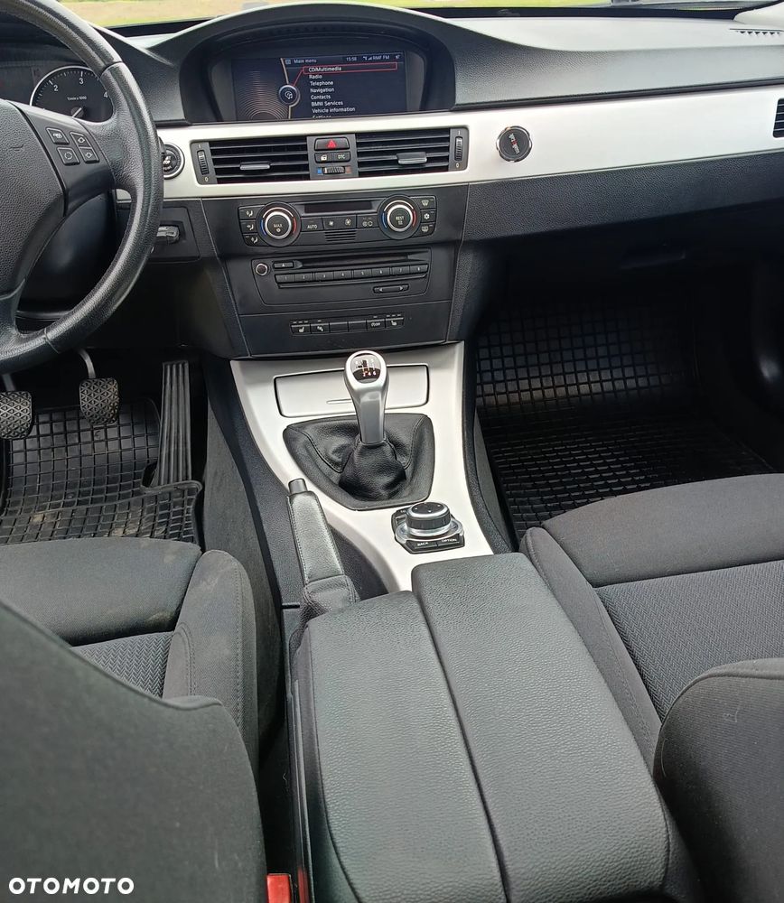 BMW Seria 3 318d DPF Edition Exclusive - 3
