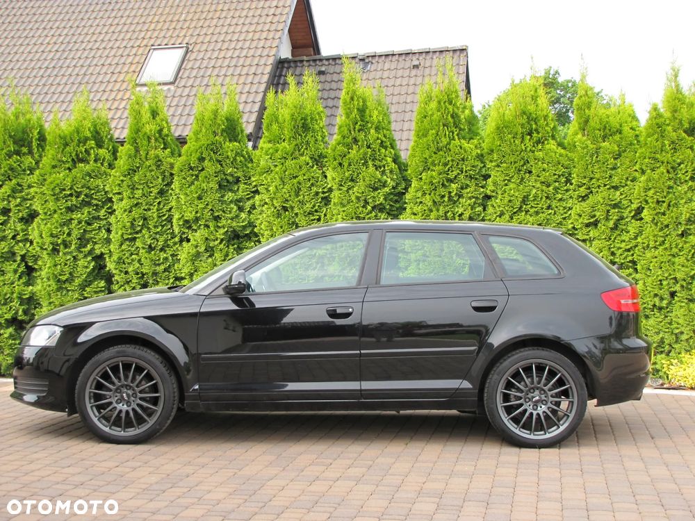 Audi A3 Sportback 1.6 Ambiente - 29