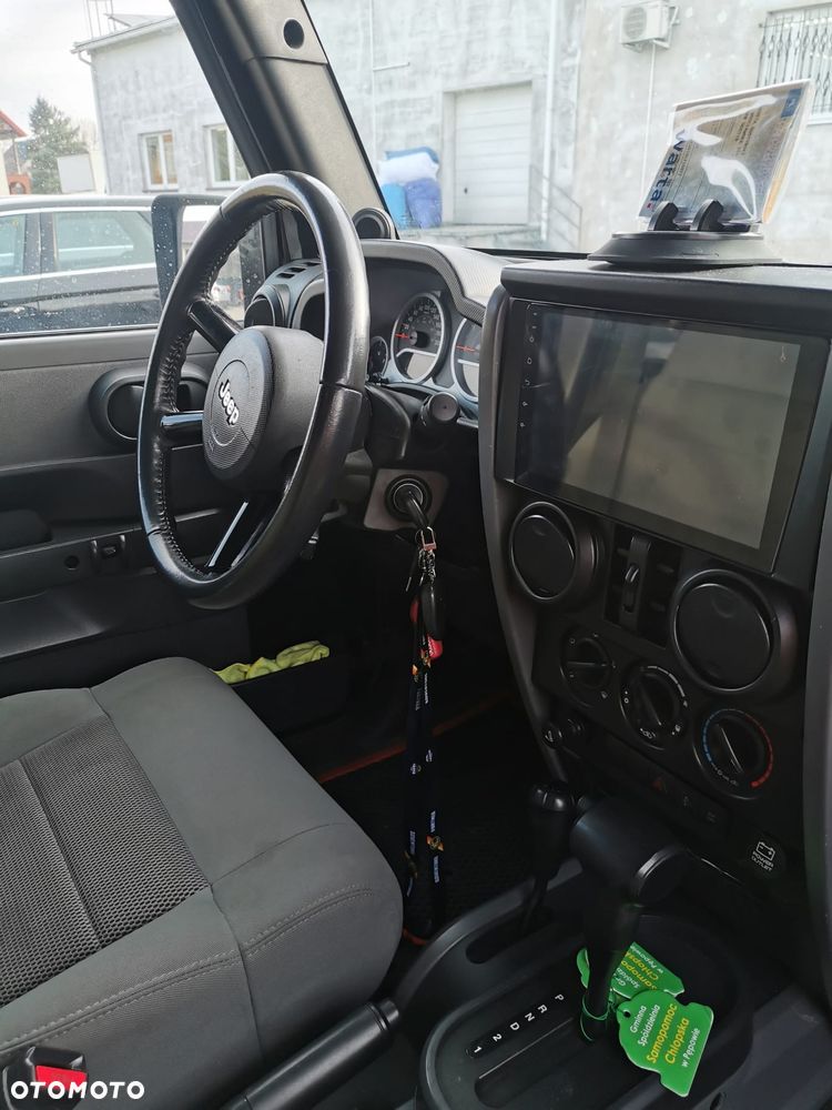 Jeep Wrangler Unlimited 2.8 CRD DPF Automatik Rubicon - 9