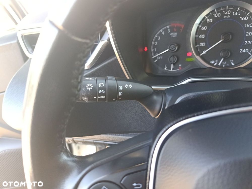 Toyota Corolla 1.8 Hybrid Comfort - 22