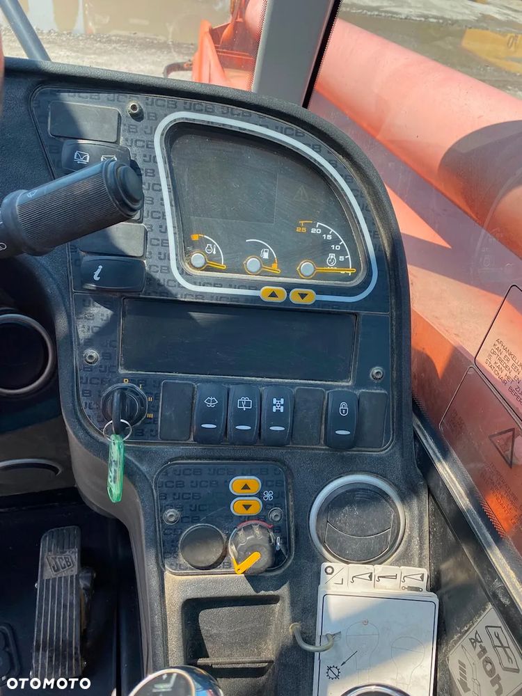 JCB 540-140 / Tylko 2 800 h /  Full Serwis - 27