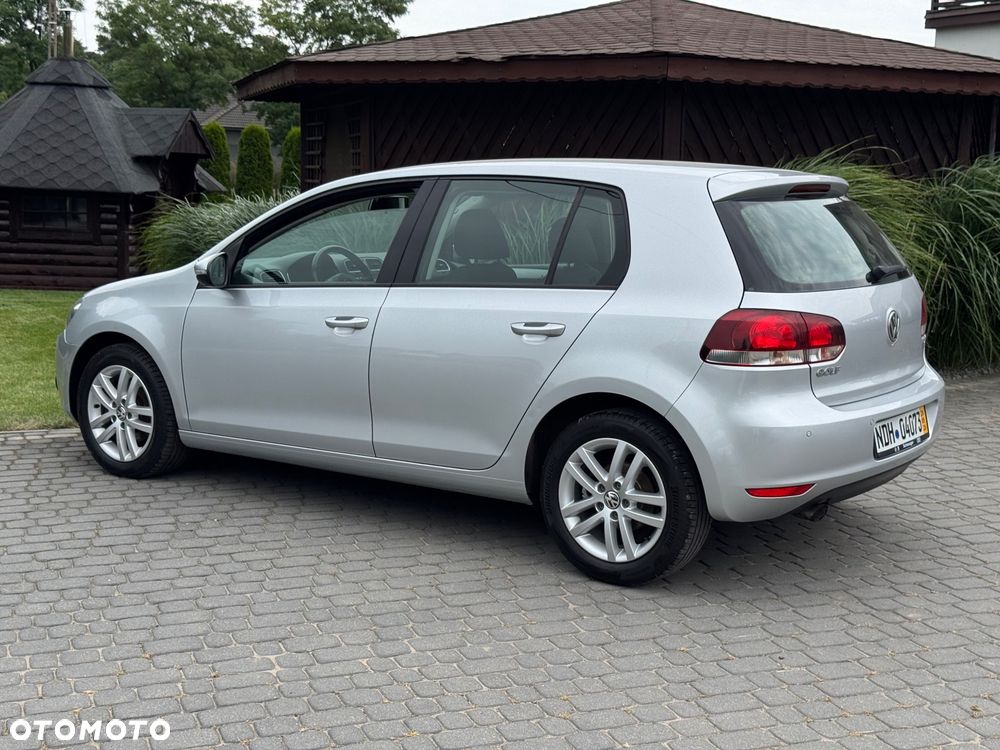 Volkswagen Golf - 5