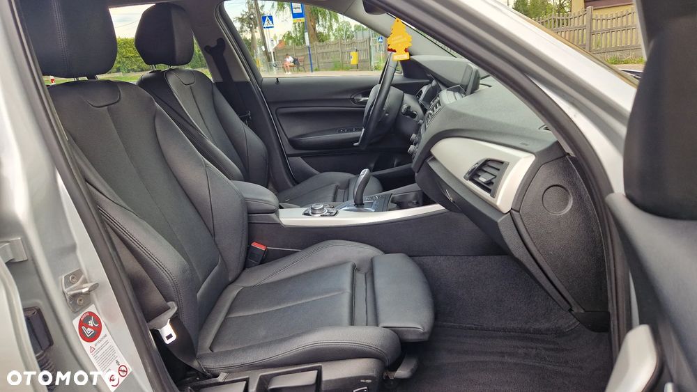 BMW Seria 1 118d Sport Line - 10