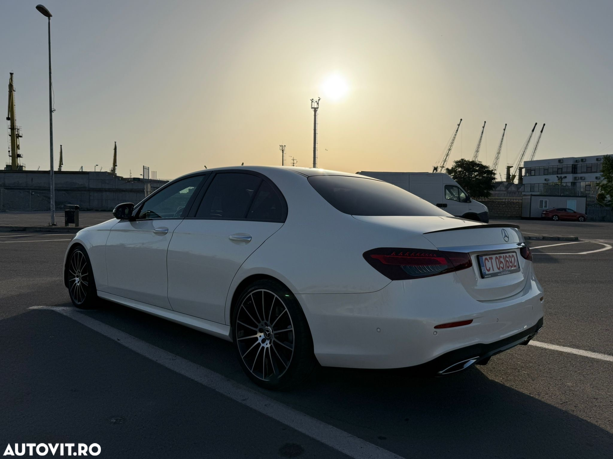 Mercedes-Benz E 400 d 4Matic 9G-TRONIC AMG Line - 5