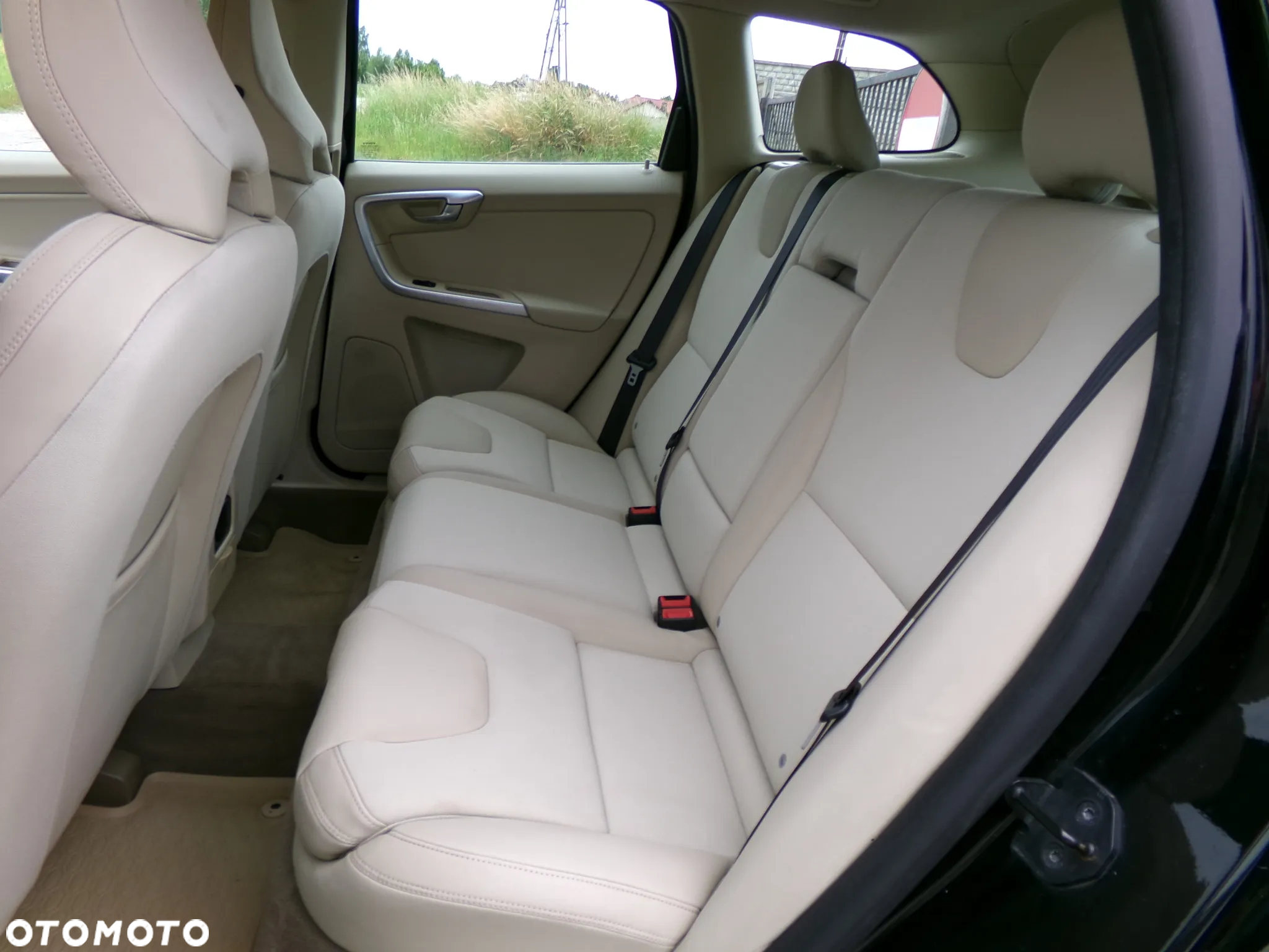 Volvo XC 60 D5 AWD Momentum - 10