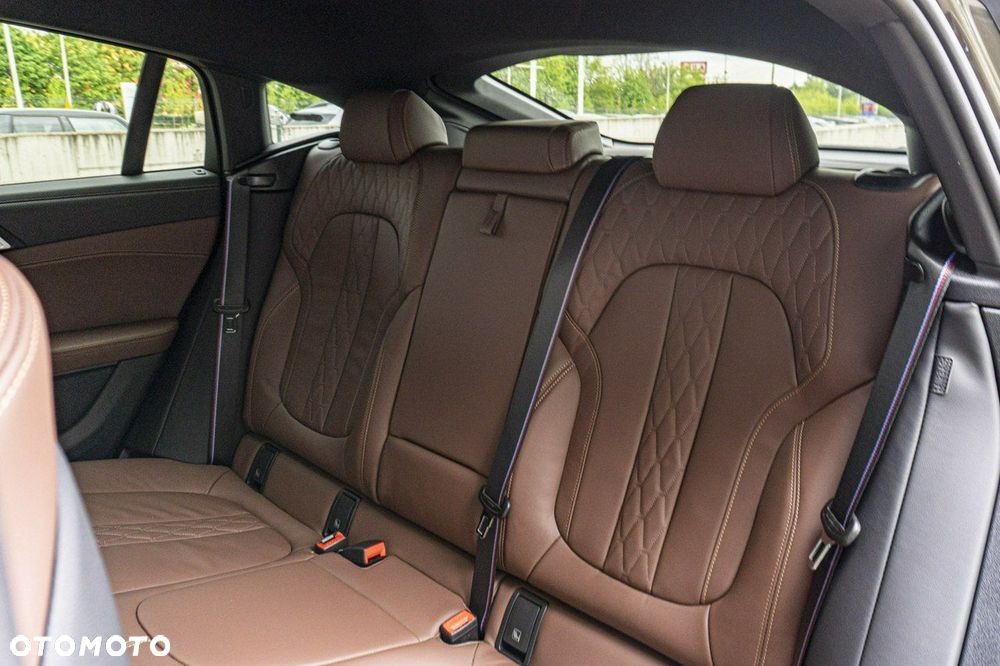 BMW X6 - 25