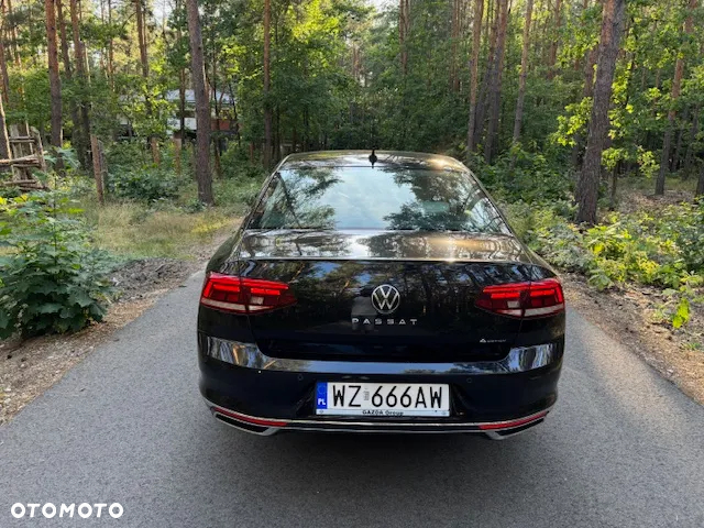 Volkswagen Passat 2.0 TDI 4Mot Elegance DSG - 5