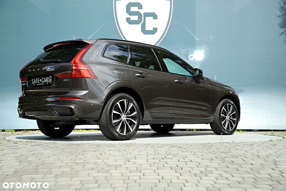 Volvo XC 60 B5 D AWD Ultimate Bright - 11