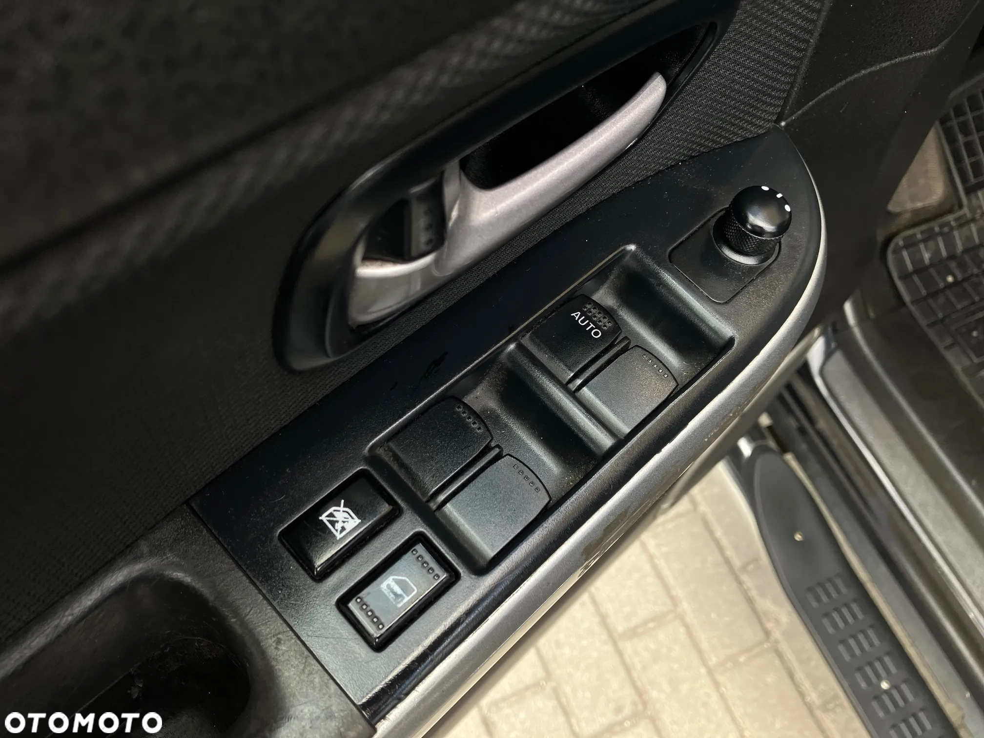 Suzuki Grand Vitara 1.9 DDiS Comfort - 26
