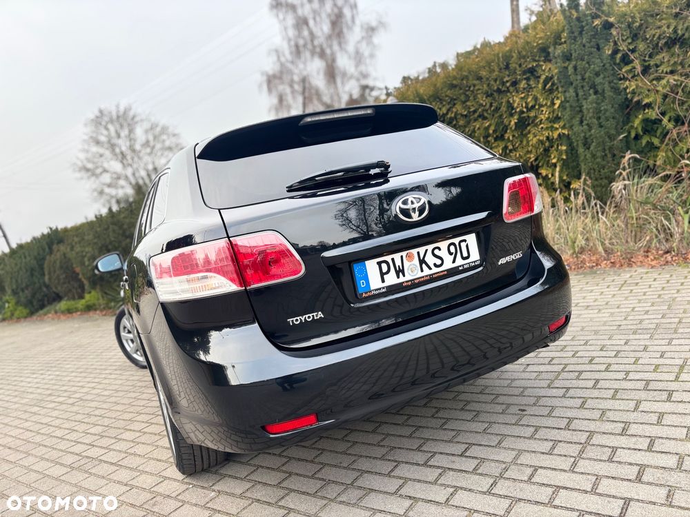 Toyota Avensis Touring Sports 1.8 Multidrive S Executive - 3