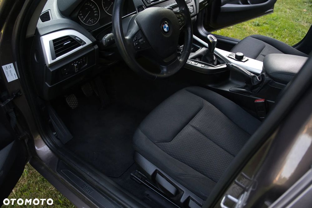 BMW Seria 1 116d EfficientDynamics Edition - 29