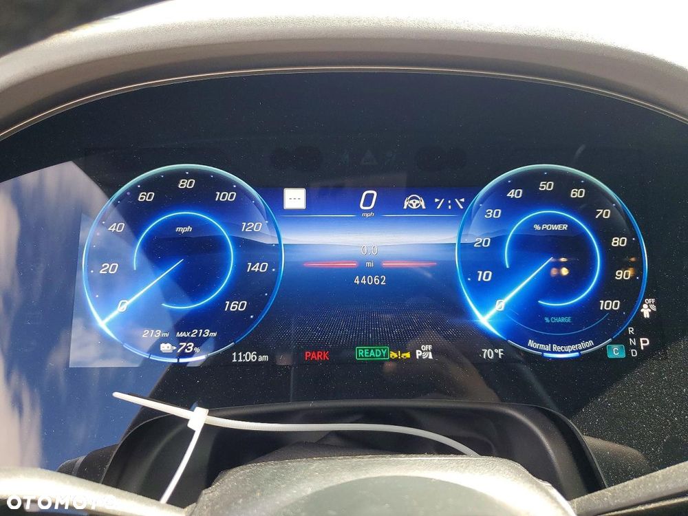 Mercedes-Benz EQS 680 SUV - 10