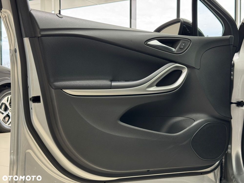 Opel Astra 1.2 T Edition S&S - 12